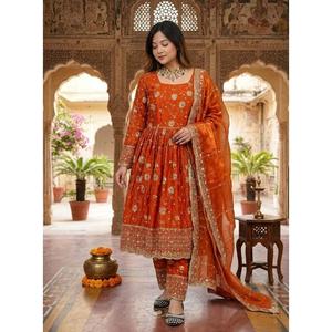 Lanzamiento de un nuevo conjunto de ropa de fiesta de diseñador: top, pantalón y dupatta. Compre directamente del proveedor. - Product Image 1