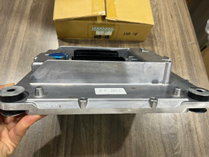 แผงควบคุมเครื่องยนต์ E-ECU VOE60100000 60100000 สำหรับรถขุดวอลโว่ EC160C EC140C EC170D EC180C EC200B EC210B EC210C EC220D - Product Image 2