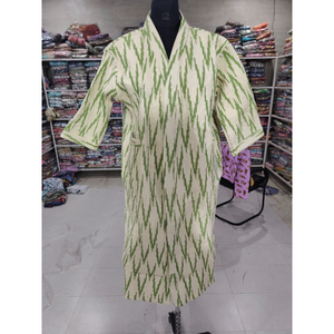 Chemisier décontracté pour femme en mélange de coton, col en V, motif géométrique vert, style kimono, respirant, haut d'été, tissé à la main, point ouvert, cadeau - Product Image 1