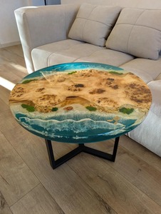 Mesa de Comedor Redonda Hecha a Mano con Resina, Mesa de Centro de Madera Epoxi con Diseño de Olas Oceánicas y Playa - Product Image 5