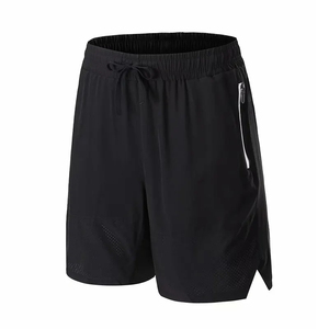 Shorts de football personnalisables avec logo d'équipe, respirants et à séchage rapide, pour l'entraînement et la performance athlétique. - Product Image 6