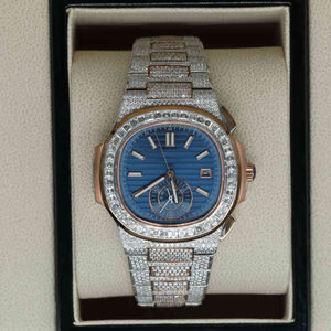 Montre-bracelet pour homme entièrement sertie de diamants Moissanite, fabriquée en acier inoxydable avec une clarté VVS améliorée - Product Image 4