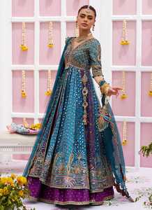 Vestido de Novia Clásico Hecho a Mano en Pakistán, Corte en A, Largo hasta el Suelo, con Borlas, Perlas, Cristales Bordados, Cierre de Cremallera en la Espalda, Cintura Natural, 100% Seda - Product Image 5