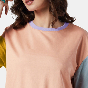 Camiseta de Manga Corta para Mujer, Cuello Redondo, Corte Regular, de Lana, Personalizada, con Estampado de Rayas, Ecológica, Impresa con Serigrafía - Product Image 6