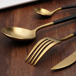 Ensemble de couverts en acier inoxydable doré mat avec manche noir, collection de couverts de mariage, emballage cadeau - Product Image 3