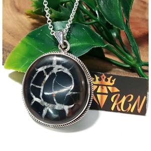 Pendentif en argent sterling 925 avec pierre naturelle sertie en clos, forme marquise, style bohème, évalué par un tiers - Product Image 1