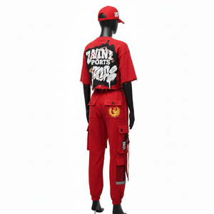 Conjunto de Top Corto y Pantalones Cargo de Felpa de Algodón y Poliéster Suave de 240 GSM con Bordado Rojo y Logotipo Personalizado para Mujer - Product Image 5