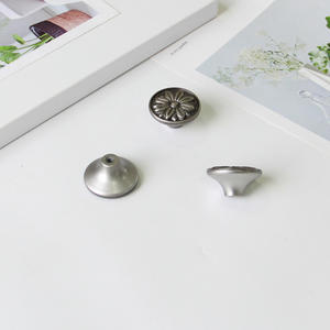 Tiradores de Gabinete de Aleación de Zinc con Diseño Floral Vintage a Precio Económico, Tiradores de Cajón en Plata Antigua para Muebles de Cocina y Baño - Product Image 4