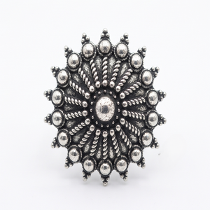 DIVYORO ANTIQUE BRASS DISC <b>TOE</b> <b>RING</b> for WOMEN with OXIDIZED SILVER PLATING-CASUAL - Product Image 1
