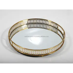 Plateau rond en métal ornemental pour l'affichage, la décoration et une utilisation festive Plateau en métal futuriste par Zahid Exports India grand grossiste - Product Image 1