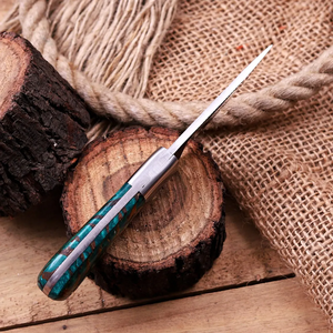 Couteau à dépecer personnalisé en acier Damas et acier au carbone avec manche en résine de cône de pin, lame fixe, couteau à dépecer avec étui en cuir - Product Image 3