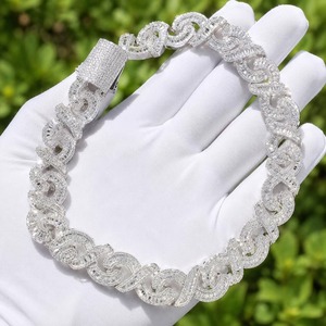 Collar Geométrico Infinito de Plata 925 con Moissanita de 15mm de Calidad Premium, Cadena Cubana, Estilo Hip Hop, para Hombre y Mujer, en Oro y Plata - Product Image 3