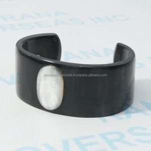 Pulsera de Hueso Artesanal Ecológica, Brazalete Abierto, Joyería Étnica Tribal de Moda para Mujer, Colección - Product Image 5