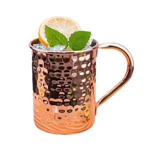 Mug élégant en cuivre pur pour servir des cocktails Moscow Mule, idéal pour le comptoir, la cuisine, la salle à manger et la présentation de cadeaux - Product Image 1