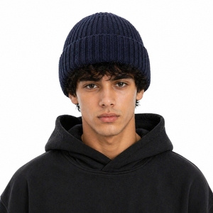 Gorro de Punto Unisex Personalizable en Color, Gorro de Invierno Suave y Cálido, Elástico, Informal, para Exteriores, con Sensación de Lana, Cómodo - Product Image 1