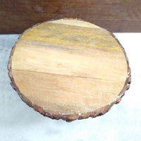 Dalle en bois faite à la main avec décoration de gâteau en écorce d'arbre Plateau surélevé en bois de manguier massif pour pâtisseries Présentoir à dessert pour la maison