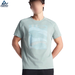 Camiseta de Manga Corta para Hombre, Nueva Llegada 2026, Azul Claro con Estampado Geométrico, Secado Rápido, Cuello Redondo, Corte Regular, Ropa Deportiva para Gimnasio - Product Image 1