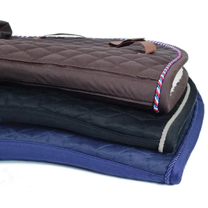 Tapis de selle respirant Elite à poches, séchage rapide, en polaire, équipement d'équitation, vente en gros OEM, fabricant pakistanais - Product Image 2