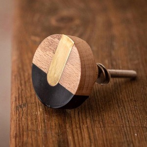 Poignée de porte et de tiroir artistique en résine écologique de luxe pour armoire et commode - Product Image 5
