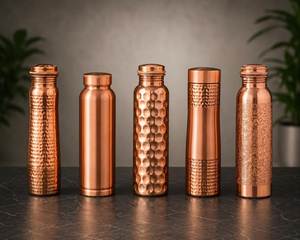 ชุดขวดน้ำทองแดงดีไซน์ทันสมัย พร้อมแก้วสองใบ สำหรับพกพาเดินทาง - Product Image 3