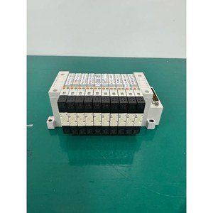 Collecteur de vannes solénoïdes SMC (VQ1200NY-5-X35 * 10EA) VV5Q11-10-DAI00264, collecteur de vannes solénoïdes d'occasion, Legacy Semiconductor - Product Image 6