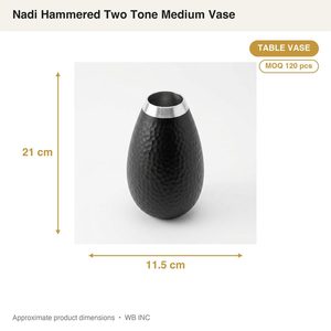 Vase de table en aluminium fait main de 11,5 cm, noir mat, bord brut, métal brut, design bicolore martelé Nadi, taille moyenne pour la décoration intérieure - Product Image 3