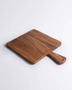 Planche à découper carrée en bois de qualité supérieure, design élégant, lavable au lave-vaisselle, réutilisable, en bois naturel rustique, pour la cuisine. - Product Image 6