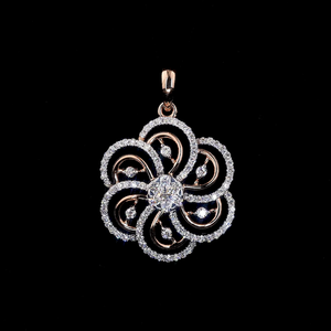 Pendentif de luxe en forme de fleur avec diamant rond brillant cultivé en laboratoire |   Parfait pour les cadeaux, les fêtes, les mariages et les événements spéciaux - Product Image 1
