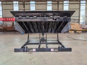 แท่นขนส่งสินค้าพร้อมซีลนำเข้า สะพานขึ้นรถบรรทุกแบบติดตั้งถาวร แท่นปรับระดับแบบอยู่กับที่ แท่นยกแบบใหม่ ระบบไฮดรอลิกสำหรับโรงแรมและร้านค้าปลีก - Product Image 1