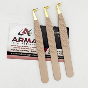Pinzas Profesionales para Extensión de Pestañas de 90 Grados con Punta Dorada de 24K, Pinzas Sostenibles para Extensión de Pestañas con Marca Privada - Product Image 1