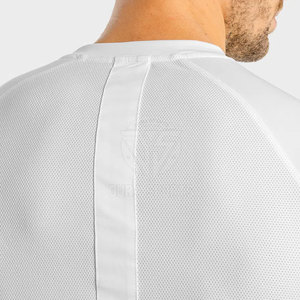 T-shirt de sport pour homme en coton 100 %, matière durable et confortable, coupe ample, imprimé, couleur unie, fabriqué au Pakistan - Product Image 3