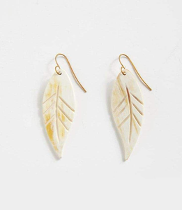 ต่างหูทำจากวัสดุธรรมชาติ ทนทาน น้ำหนักเบาแต่แข็งแรง เหมาะสำหรับการใช้งานในชีวิตประจำวัน - Product Image 3