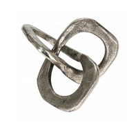 Sculpture en aluminium de forme géométrique à l'aspect de chaîne en métal martelé, sculpture abstraite, vitrine, étagère, table de bureau