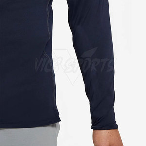 Camiseta de Protección Solar Premium Fit, Tejido Suave, Diseño Transpirable, para Natación - Product Image 6