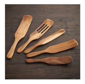 Fouet à levain en bois naturel avec logo personnalisé, fournisseur en gros à prix abordable - Product Image 1