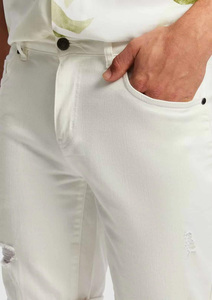 Pantalones Cortos Bermuda de Algodón Blancos para Hombre, Estilo Casual, Desgastados, con Botones, Cintura Media, Tejido de Algodón - Product Image 6