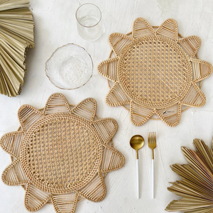 Set de table en rotin fait main de qualité supérieure, motif floral |   Assiette de présentation en osier naturel pour la mise en place de la table à manger |   Écologique Rustique - Product Image 4
