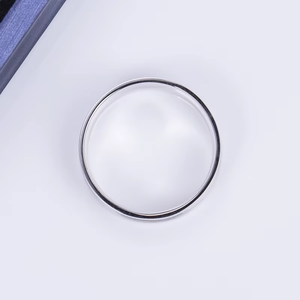 แหวนเงินมินิมอล ดีไซน์เรียบง่าย ใส่ได้ทุกวัน สำหรับทั้งชายและหญิง - Product Image 1