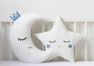 Coussin décoratif pour enfants en coton tufté, motif nuage, lune, étoile et chat, écologique, résistant aux taches, design mignon - Product Image 5