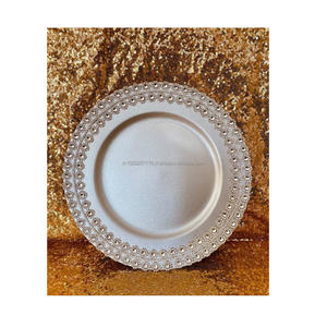 Placa de cargador de metal de estilo vintage de alta calidad, perfecta para uso tradicional en banquetes o eventos de catering - Product Image 3