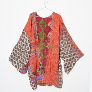 Hermoso albornoz con estampado floral, estilo vintage de Rajastán, kimono de algodón Kantha para hombres y mujeres. - Product Image 5
