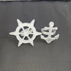 แหวนรัดผ้าเช็ดปากรูปสมอเรือหรือพวงมาลัยเรือ ทำจากอะลูมิเนียม ลายทางทะเล สำหรับตกแต่งโต๊ะบ้านริมชายหาด - Product Image 2