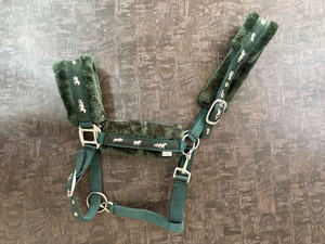 Conjunto de Cabestro para Caballo Acolchado con Piel Sintética Azul Premium y Correa a Juego |   Cabestro Ajustable de Nailon para Caballo con Forro de Felpa Suave - Product Image 2