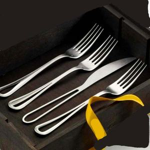 Juego de cubiertos chapados en plata con mango de diseño de bucle increíble Cubiertos de metal de lujo para Bodas de acero inoxidable - Product Image 1