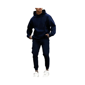 Ensemble de survêtement athleisure évasé avec pantalon fuselé taille haute et sweat à capuche court pour un look élégant et sportif. - Product Image 1