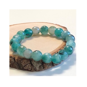 Exclusive Luxury Resin Bracelet with Distinctive Color <b>Blend</b> Stylish Jewelry for Contemporary Fashion Collections - Product Image 1