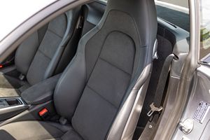 Porsche 718 Cayman GTS 4.0 2025 - Product Image 2