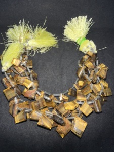 Cuentas de Ojo de Tigre Amarillo AAA+ en Forma de Pepita, Cuentas de Ojo de Tigre Naturales en Forma Decorativa, Cuentas de Piedras Preciosas para Joyería Hecha a Mano - Product Image 1