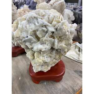 Pierre de cristal de calcite naturelle avec support en bois pour la décoration et la collection à domicile - Product Image 6