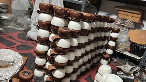 Quemador de Incienso de Madera Hecho a Mano, Juego de Mubkhar Ecológico, Soporte Aromático para Decoración Religiosa del Hogar - Product Image 4